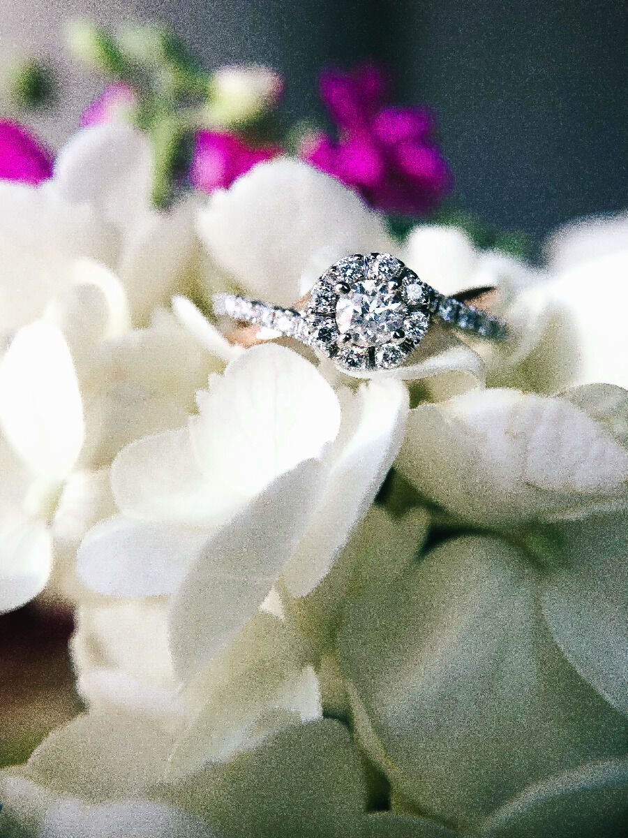 HALO TORNADE ゴールドリム 2本セット Pnina Tornai Lab-Grown Diamond Engagement Ring 2 ct tw Pear/Round