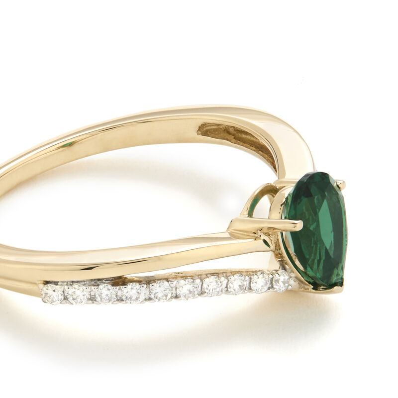 Pear-Shaped Created Emerald Lab Grown Diamond V Shape Ring in 10k Yellow Gold image number null