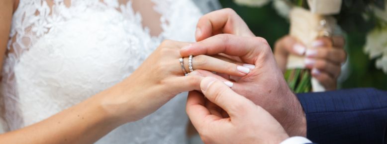 Diamond Wedding Bands for Women: Trends and Styles to Consider in 2024